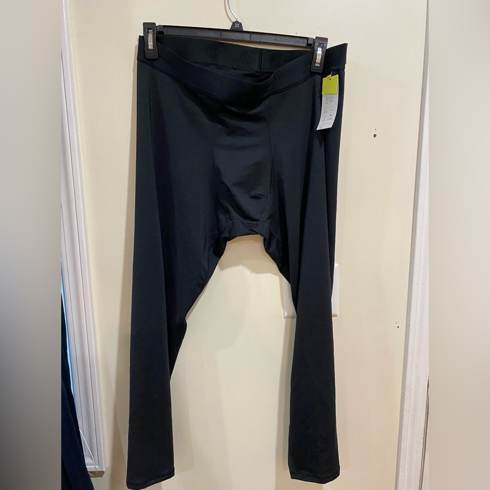 All in Motion … Size: XXL… Black Leggings… NWT